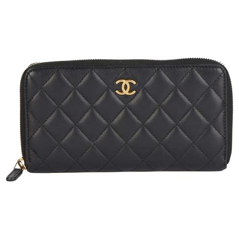 chanel womens folding wallets black 2019 cruise|Chanel long zipped wallet.